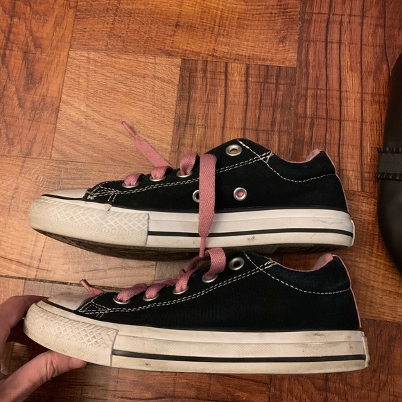 Size one shoe bundle for girls - Picture 5 of 7